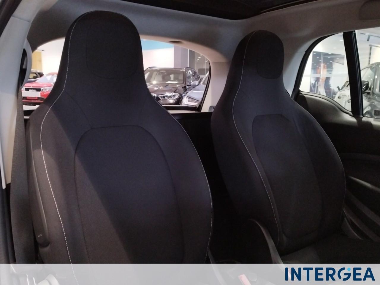 SMART Fortwo eq Lightrunner