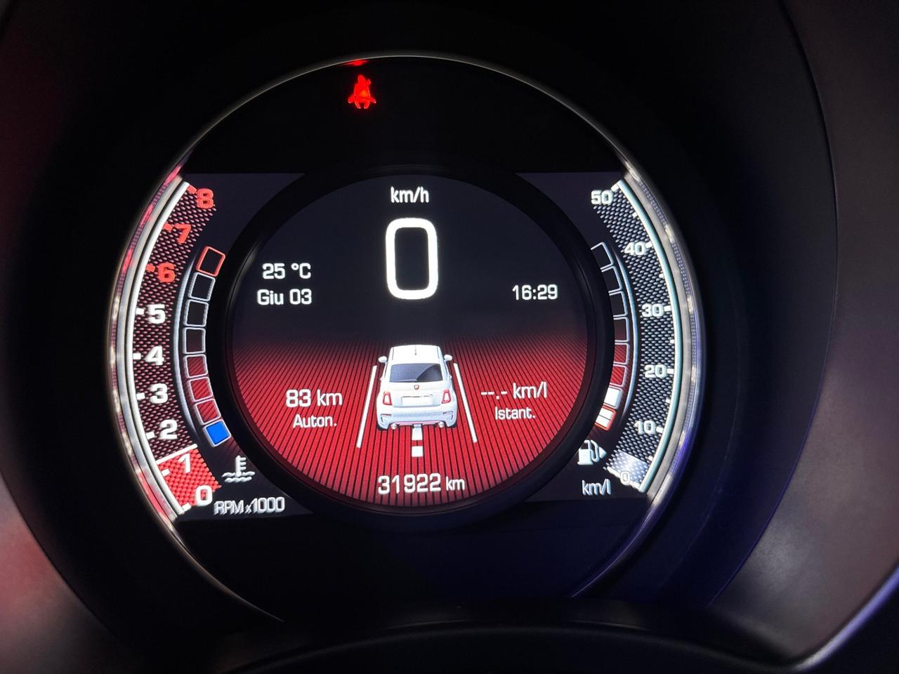 Fiat 500 Abarth 595 (2021) – 145 CV di Pura Adrenalina