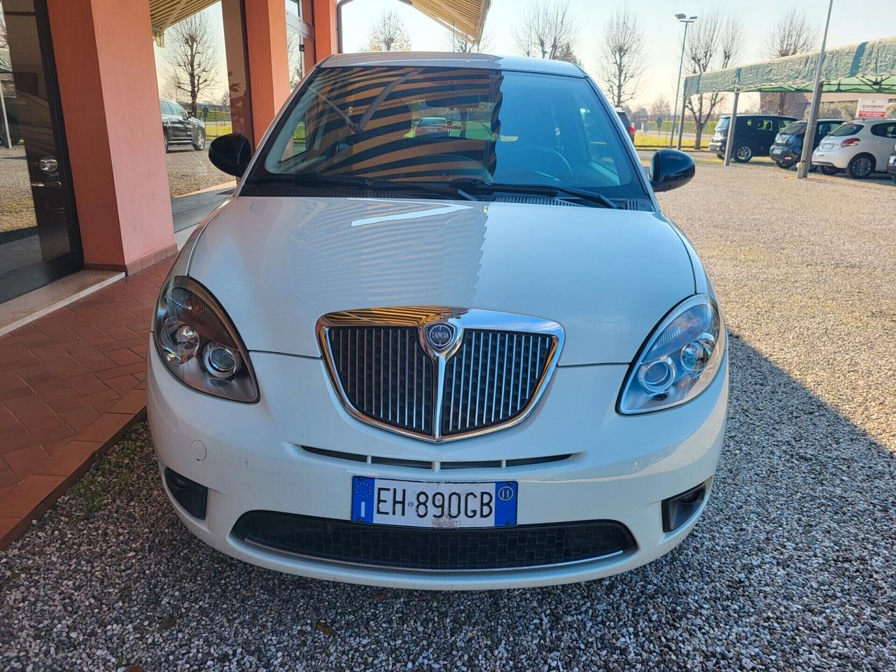 Lancia Ypsilon 1.2 69 CV Diva