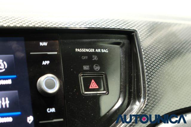 VOLKSWAGEN Polo 1.0 TSI STYLE NEOPATENTATI FARI LED