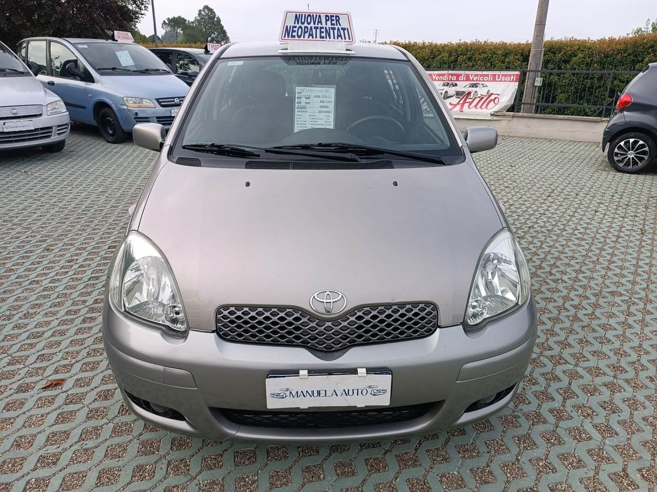 Toyota Yaris 1.0i 16V cat 5 porte Sol
