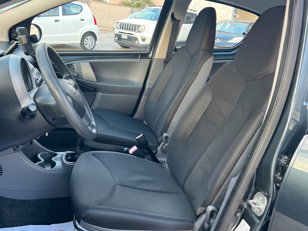 Toyota Aygo 1.0 Now TAGLIANDATA CON GARANZIA