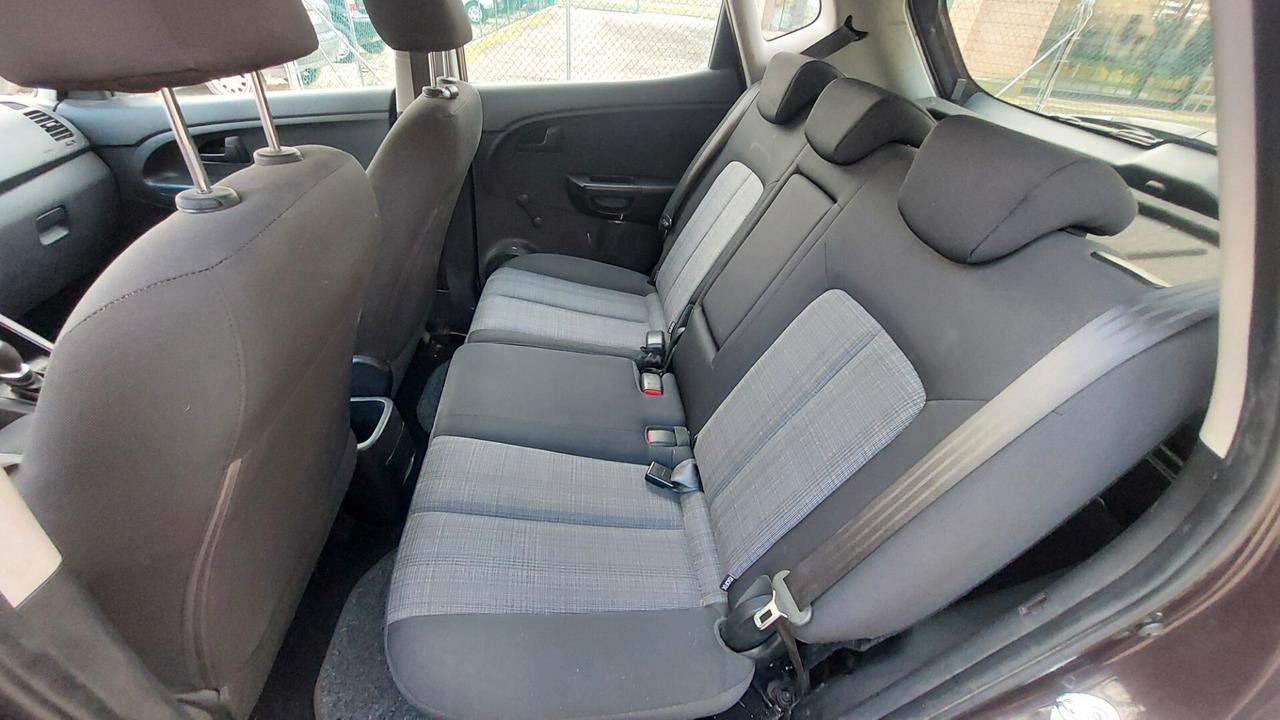 Kia Venga 1.4 CRDi 77CV WGT LX