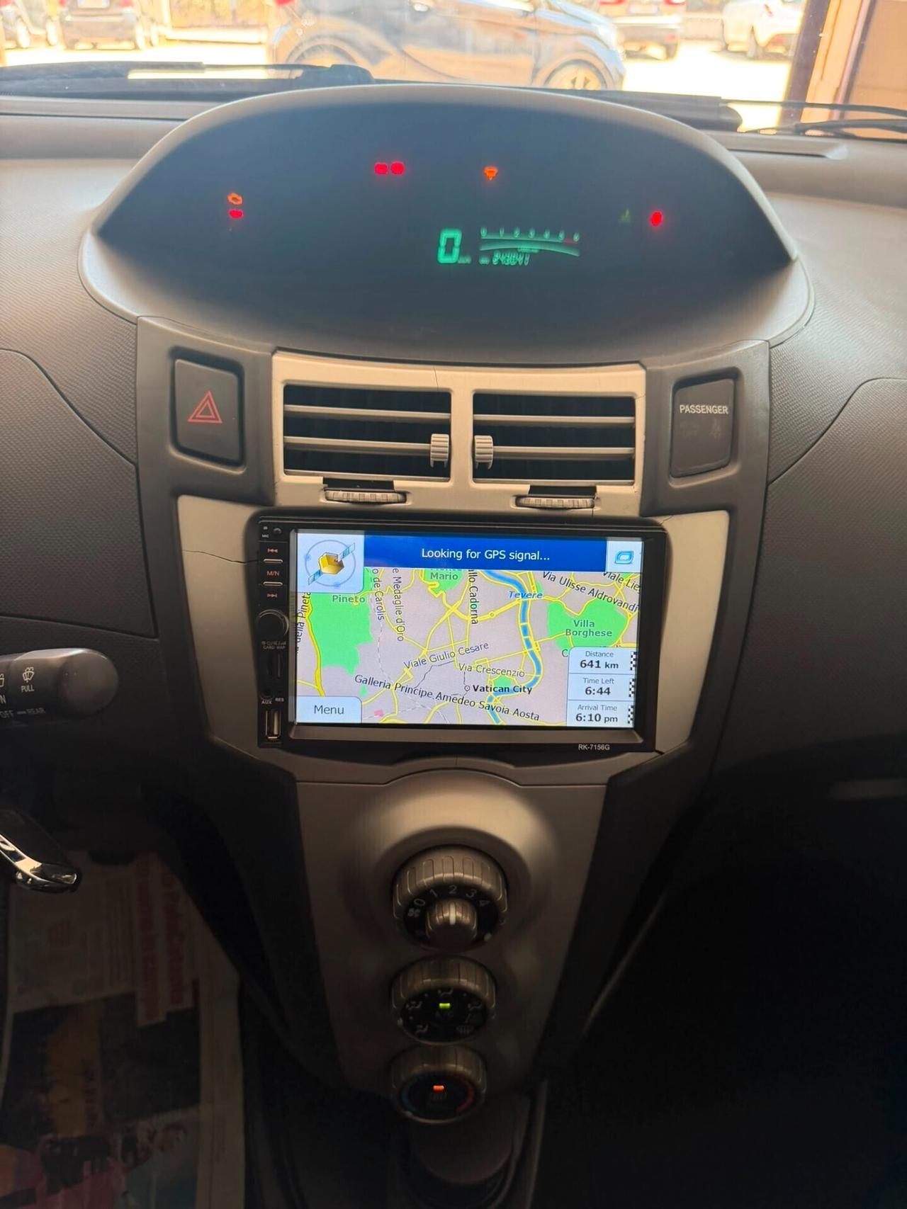 Toyota Yaris 1.4 D-4D 5 porte Sol
