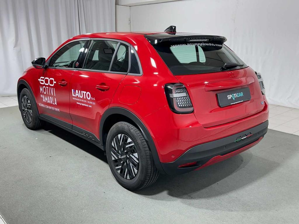 Fiat 600e 54kWh Red