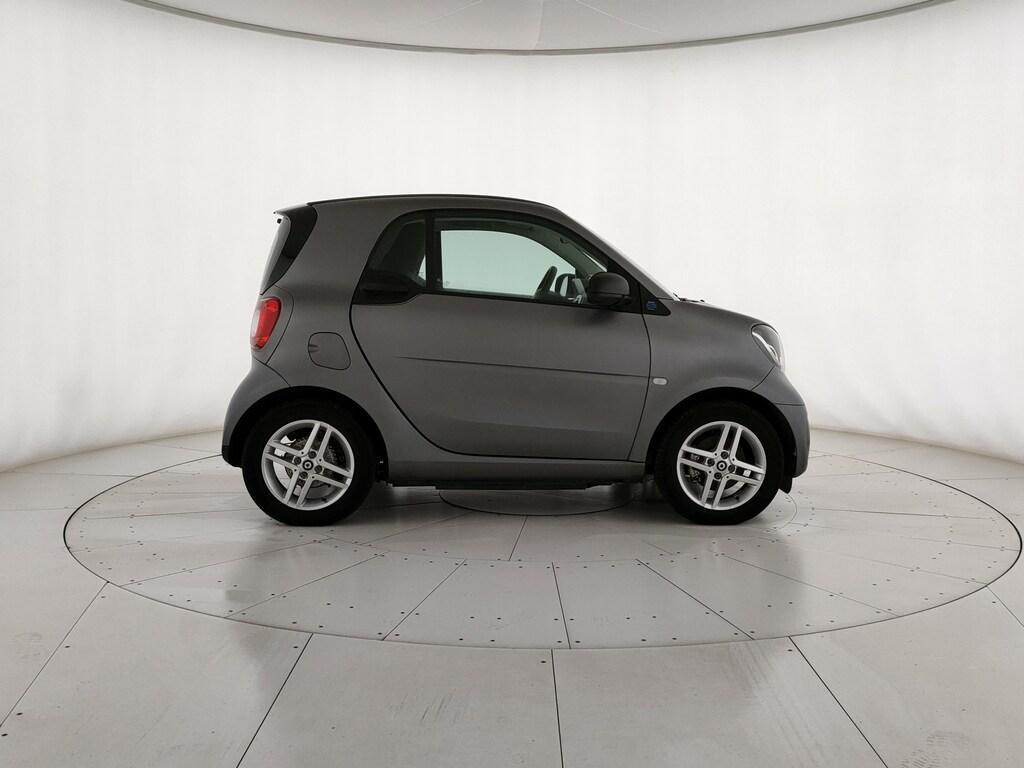 Smart fortwo 22kW EQ Ushuaia Silver Matt