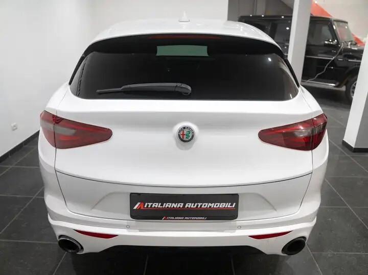 Alfa Romeo Stelvio 2.0 Turbo 280 CV AT8 Q4 First Edition