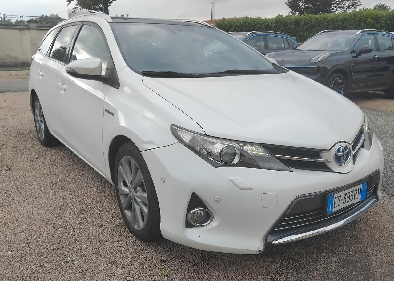 Toyota Auris Touring Sports 1.8 Hybrid Lounge