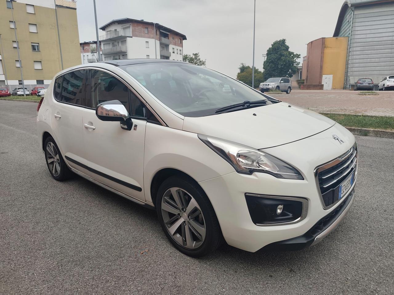 Peugeot 3008 HYbrid4 Full Optional lavori certificati