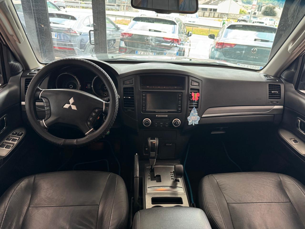MITSUBISHI PAJERO 3.8cc V6 24V 250CV AUTOMATICO