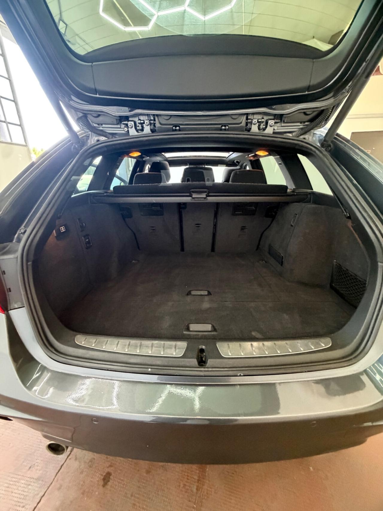 Bmw 320 320d xDrive Touring Msport