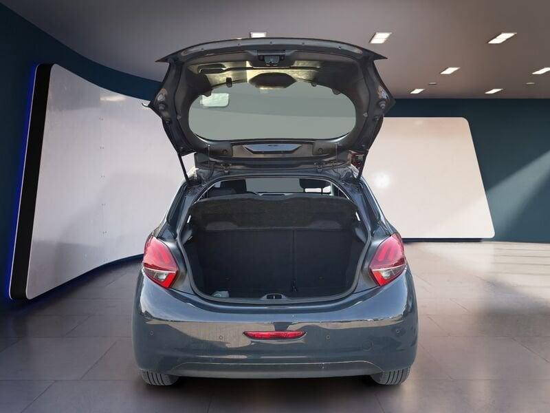 Peugeot 208 I 2015 1.2 puretech Active s&s 82cv 5p neopatentati
