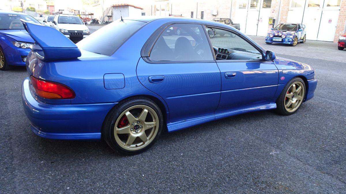 SUBARU - Impreza - 2.0 turbo 16V WRX gt