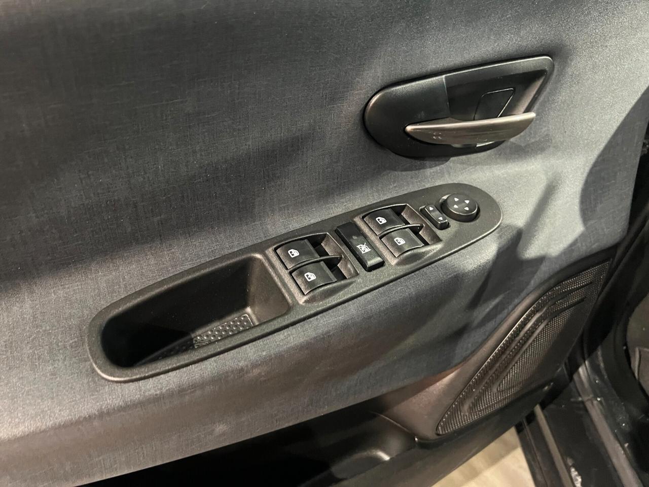 Lancia Ypsilon 1.2 69 CV 5p. GPL Ecochic Gold