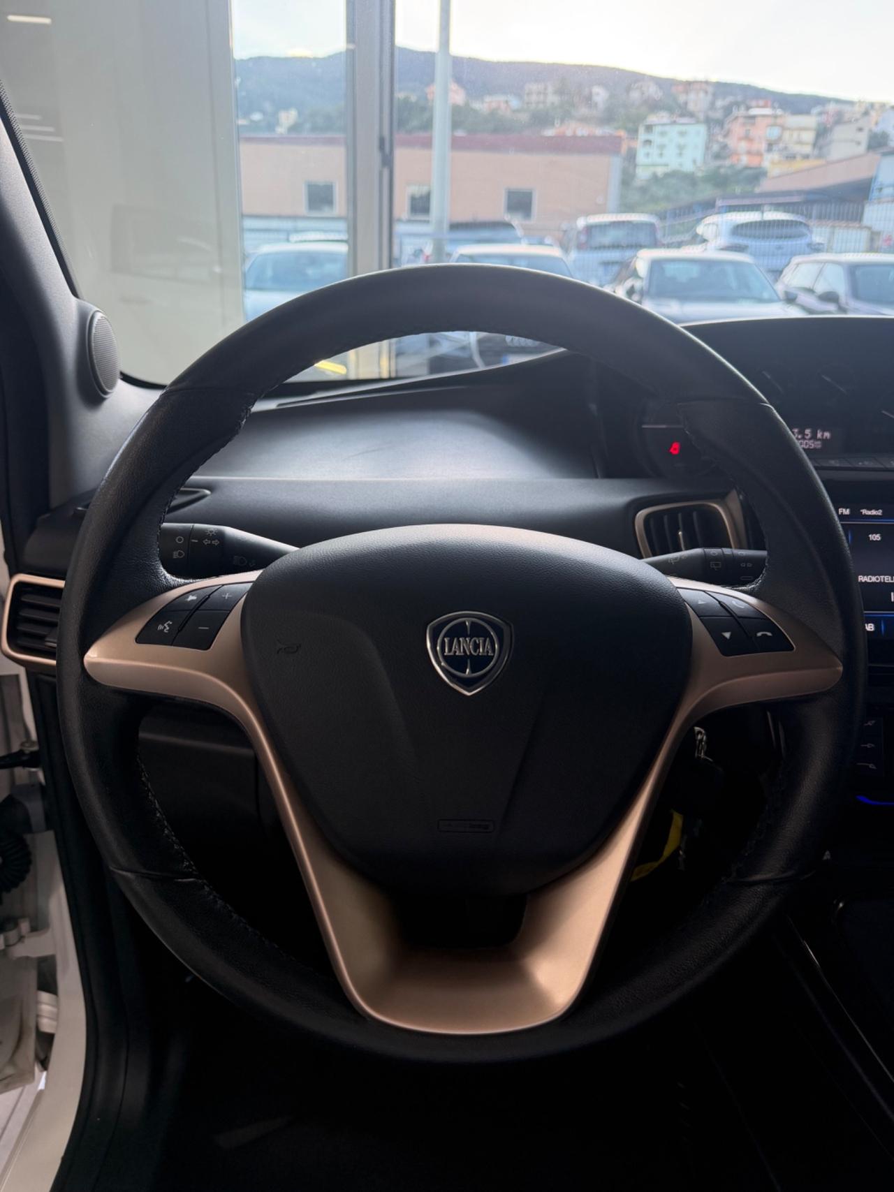 Lancia Ypsilon 1.0 Alberta Ferretti FINANZIABILE