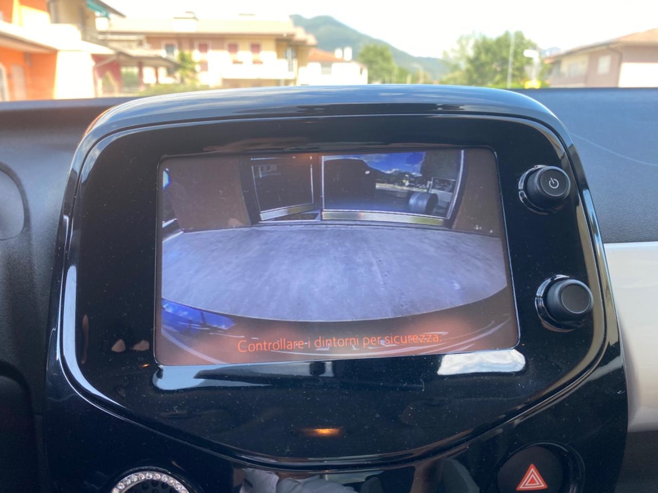 Toyota Aygo 69 CV 5 porte Ok Neopatentati