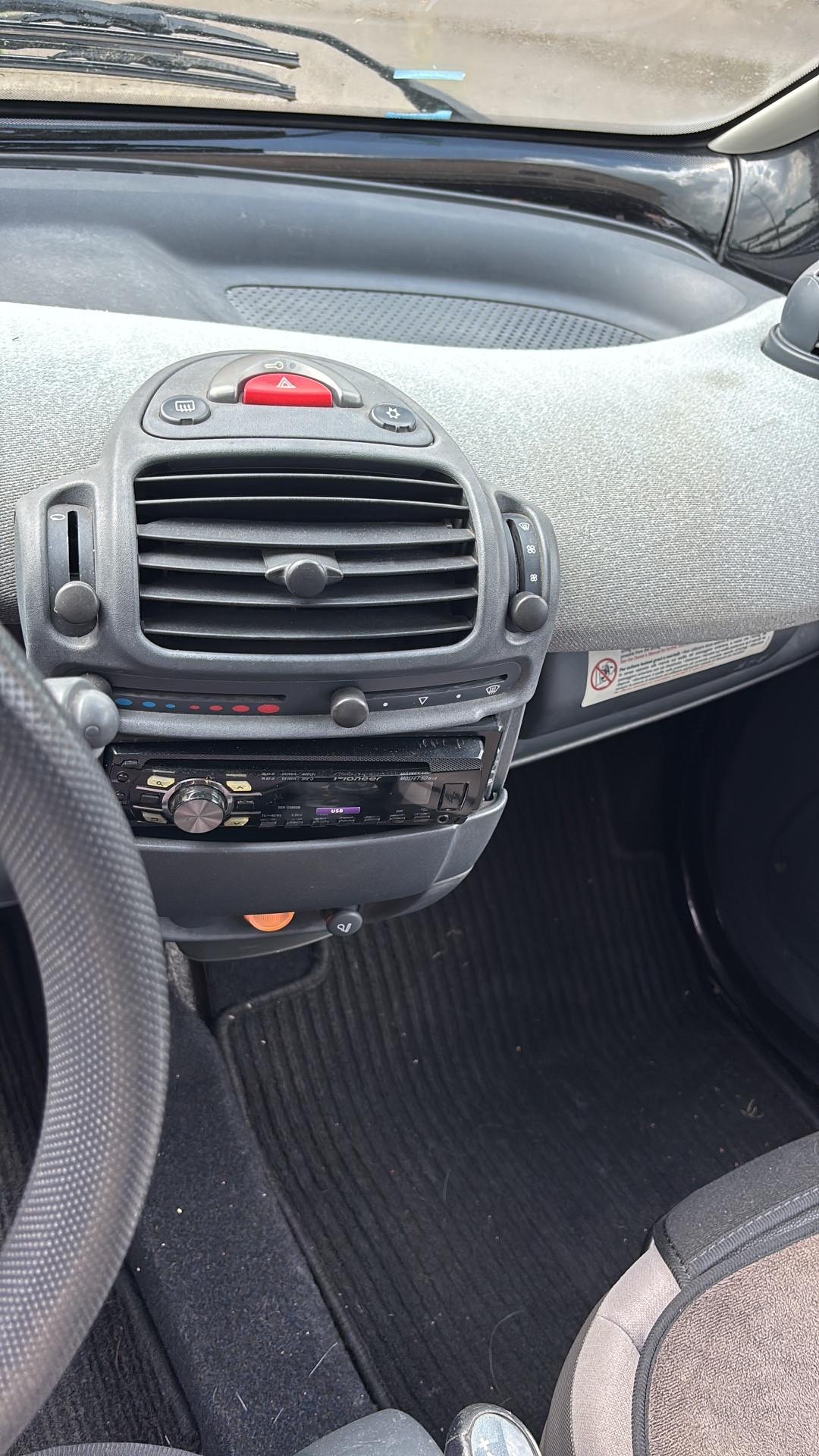 Smart ForTwo 700 coupé pure (45 kW)