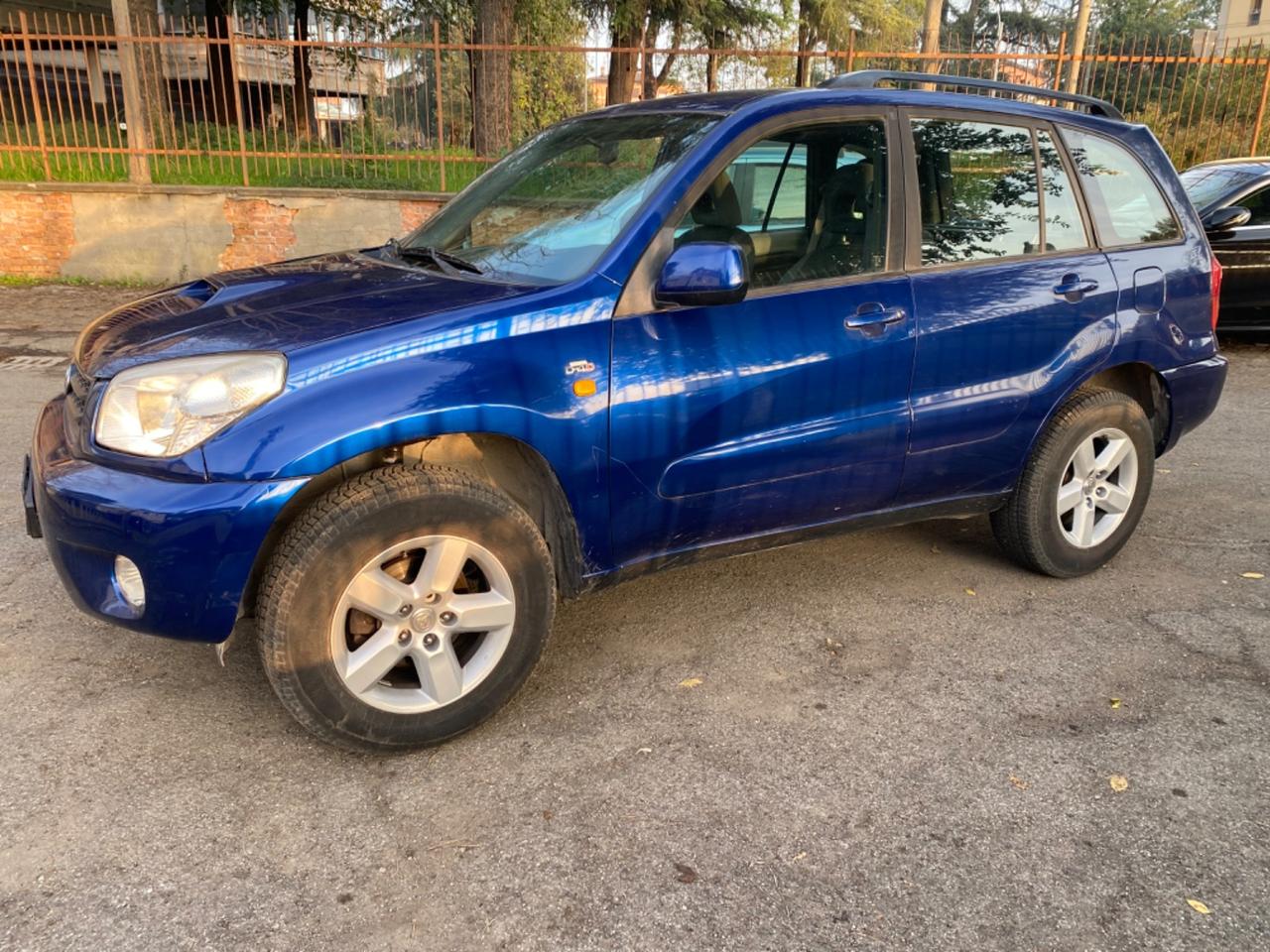 Toyota RAV 4 RAV4 2.0 Tdi D-4D cat 5 porte Sol 4x4