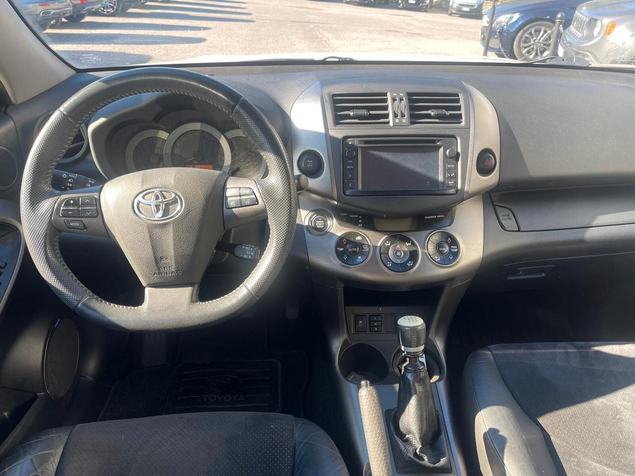Toyota RAV 4 RAV4 2.2 D-4D 150 CV Lounge