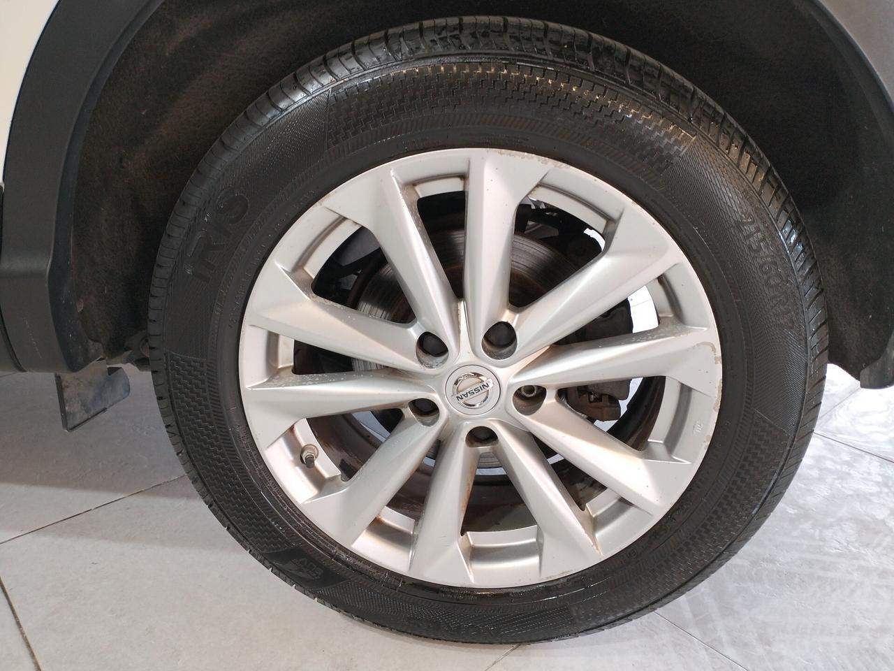 Nissan Qashqai 1.5 dci Visia 110cv