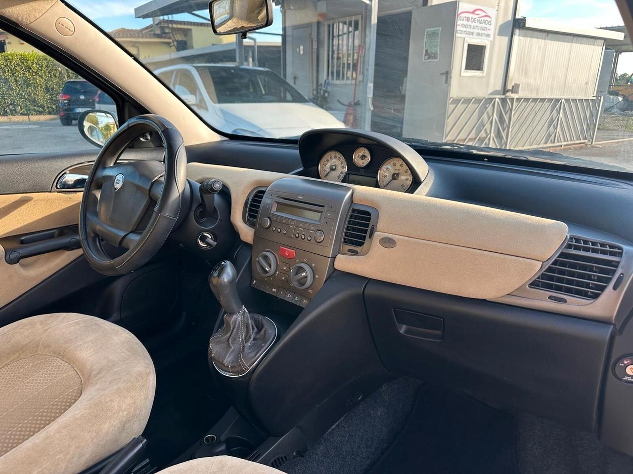 Lancia Ypsilon 1.3 Diesel Multijet