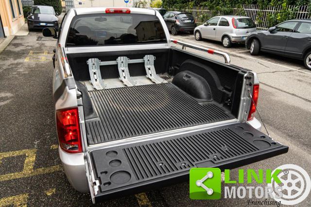 DODGE RAM 8.3 SRT-10 - V10 VIPER POWERED 507CV ? IVA ESPOSTA