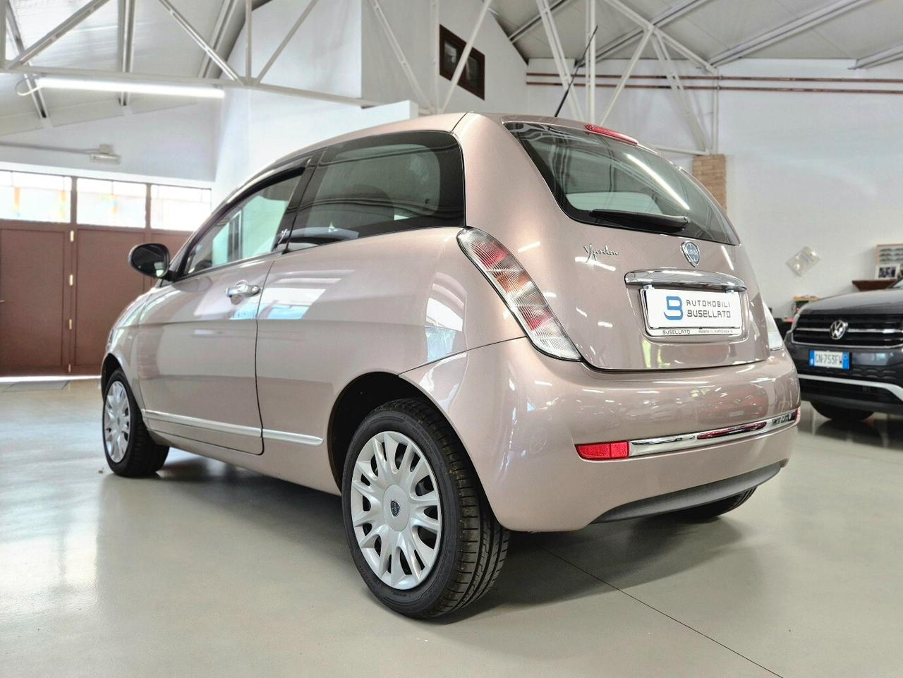 Lancia Ypsilon 1.2 69 CV Unyca