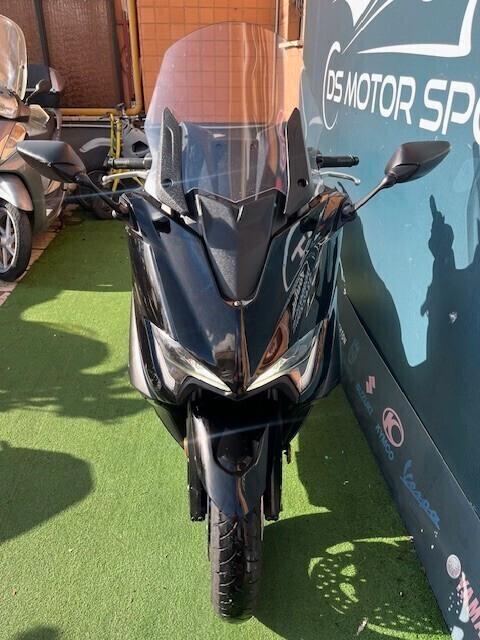 Yamaha TMAX 560 ABS SPORT GARANZIA PERMUTE FINANZIAMENTO