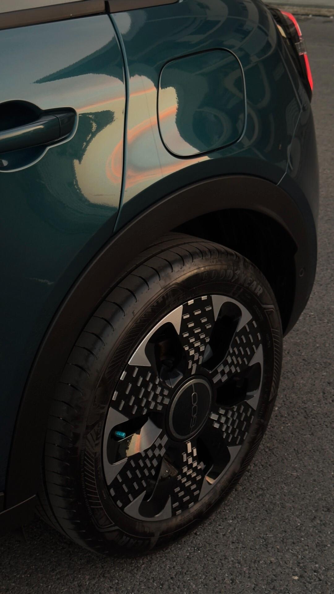 Fiat 600 Hybrid 110 CV DCT MHEV La Prima