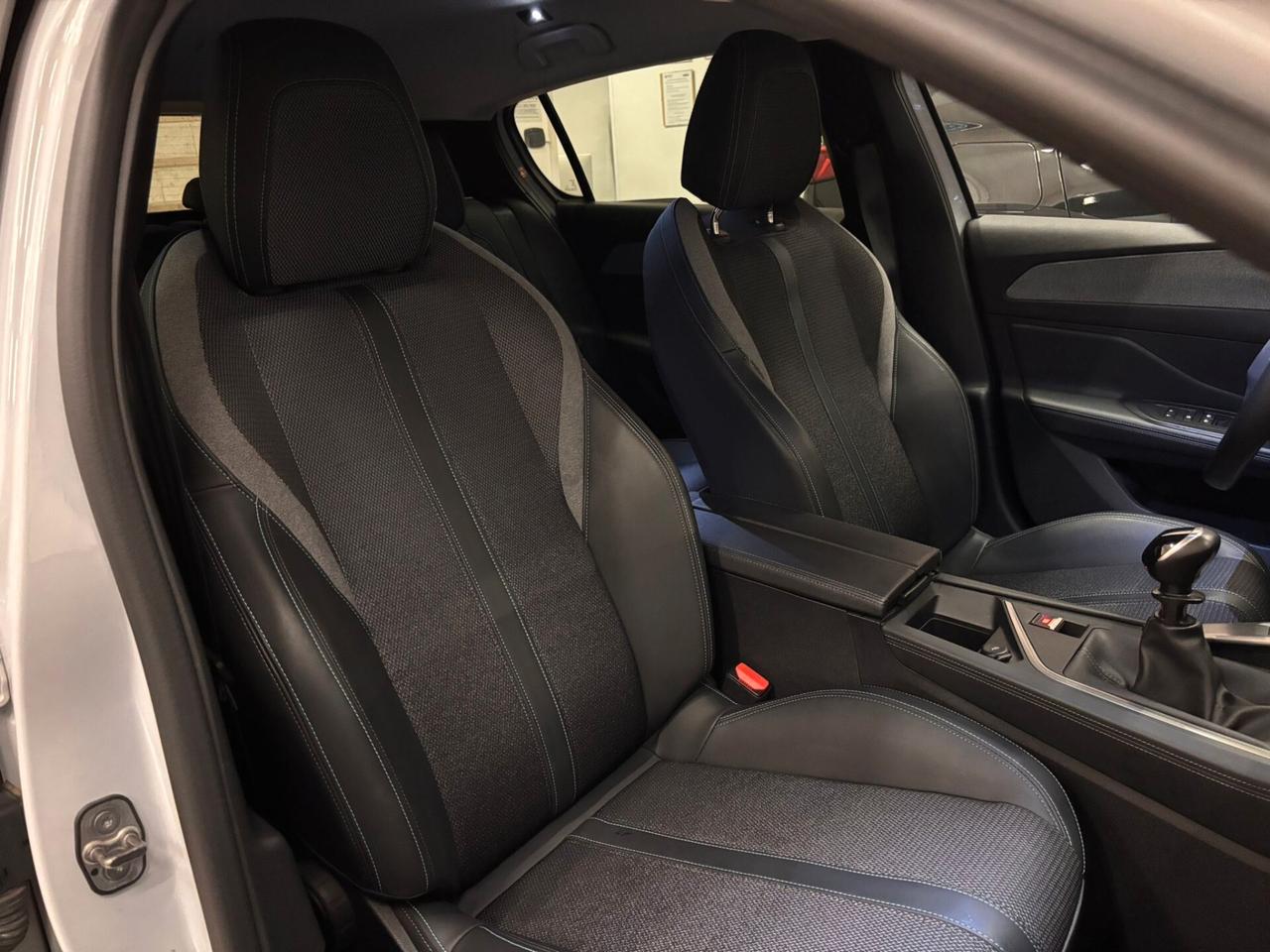 Peugeot 308 PureTech Turbo 130 S&S Allure