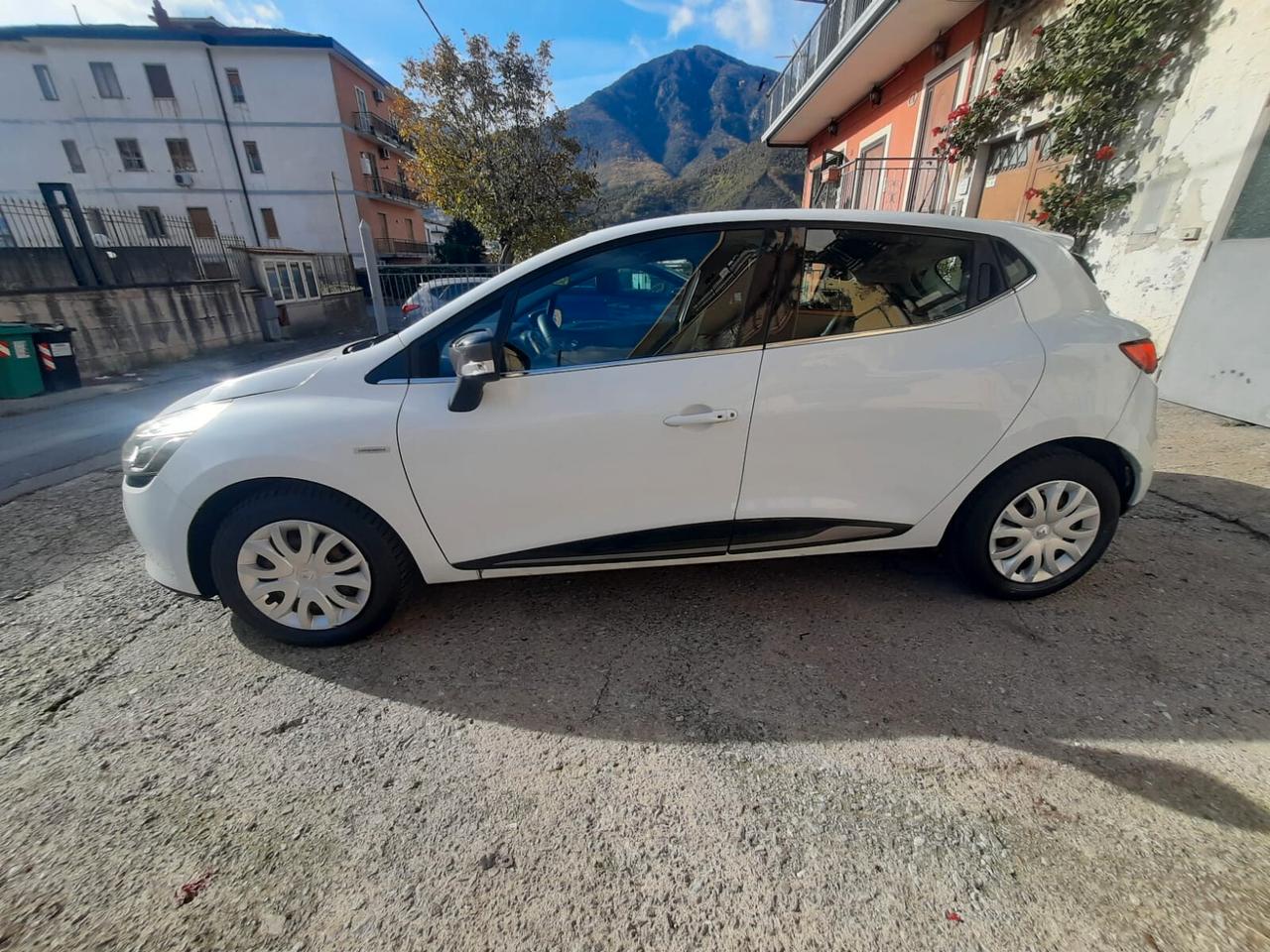 Renault Clio 1.2 75CV GPL 5 porte