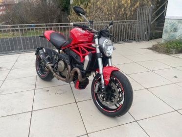Ducati Monster 1200