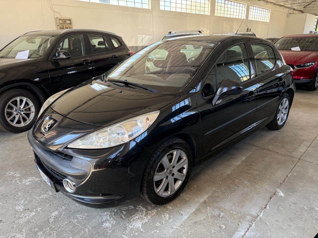 Peugeot 207 1.6 HDi 90CV 5p. XT