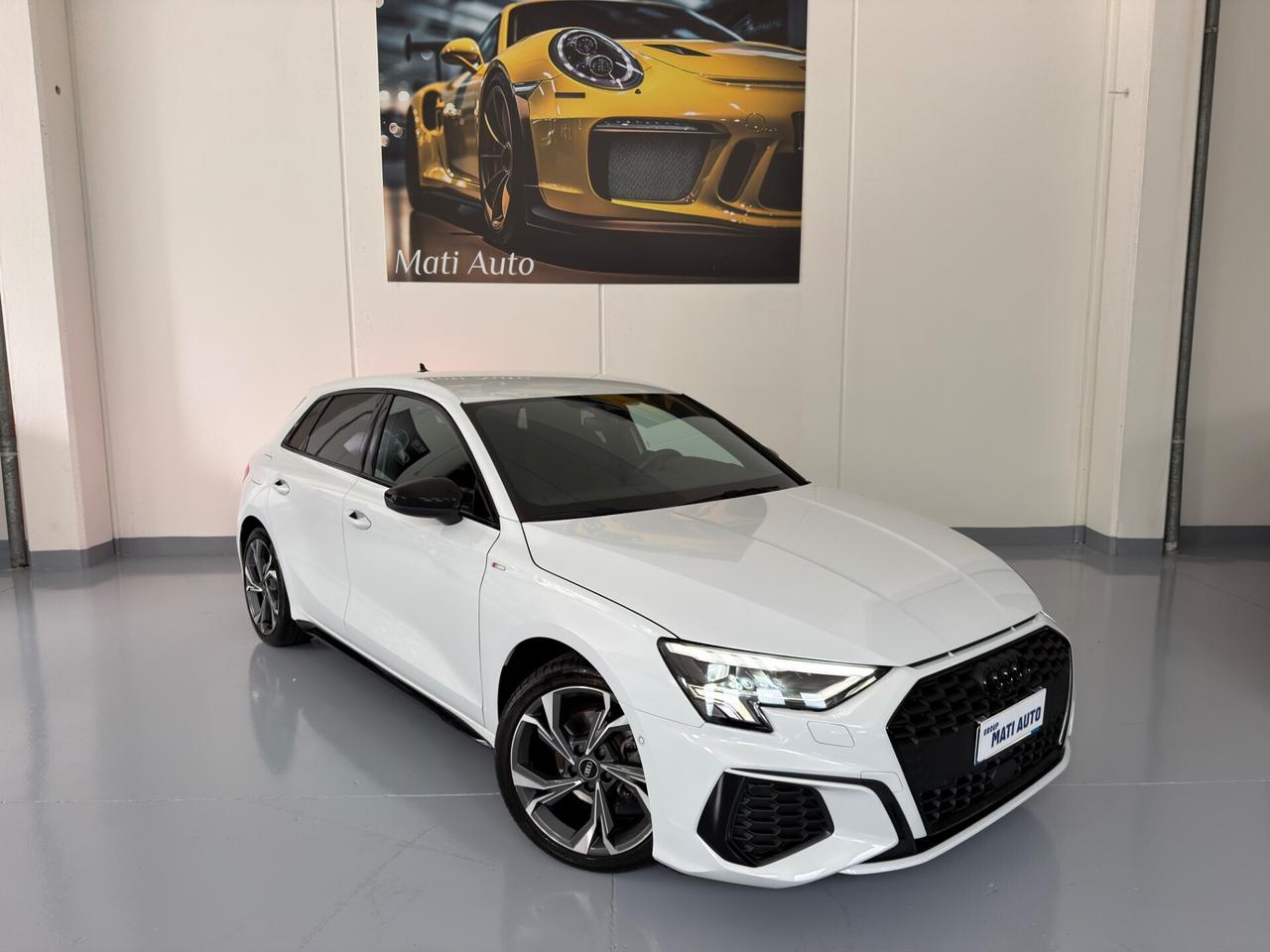Audi A3 SPB 35 TFSI S tronic line edition Identity Black