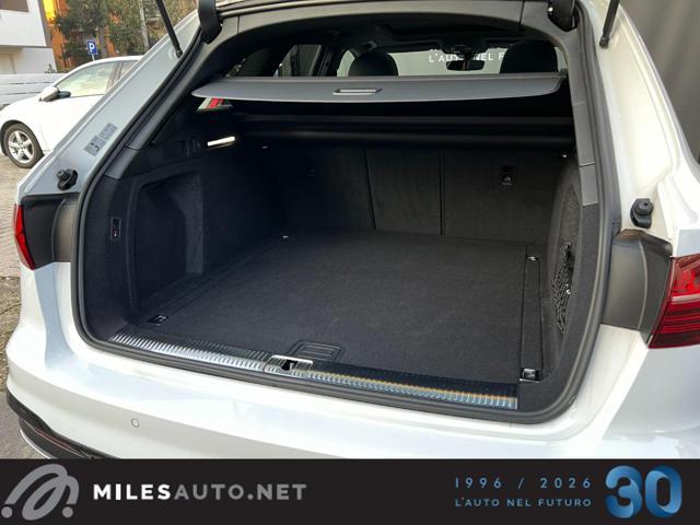 AUDI A4 quattro Matrix S tronic S line black edition Pano
