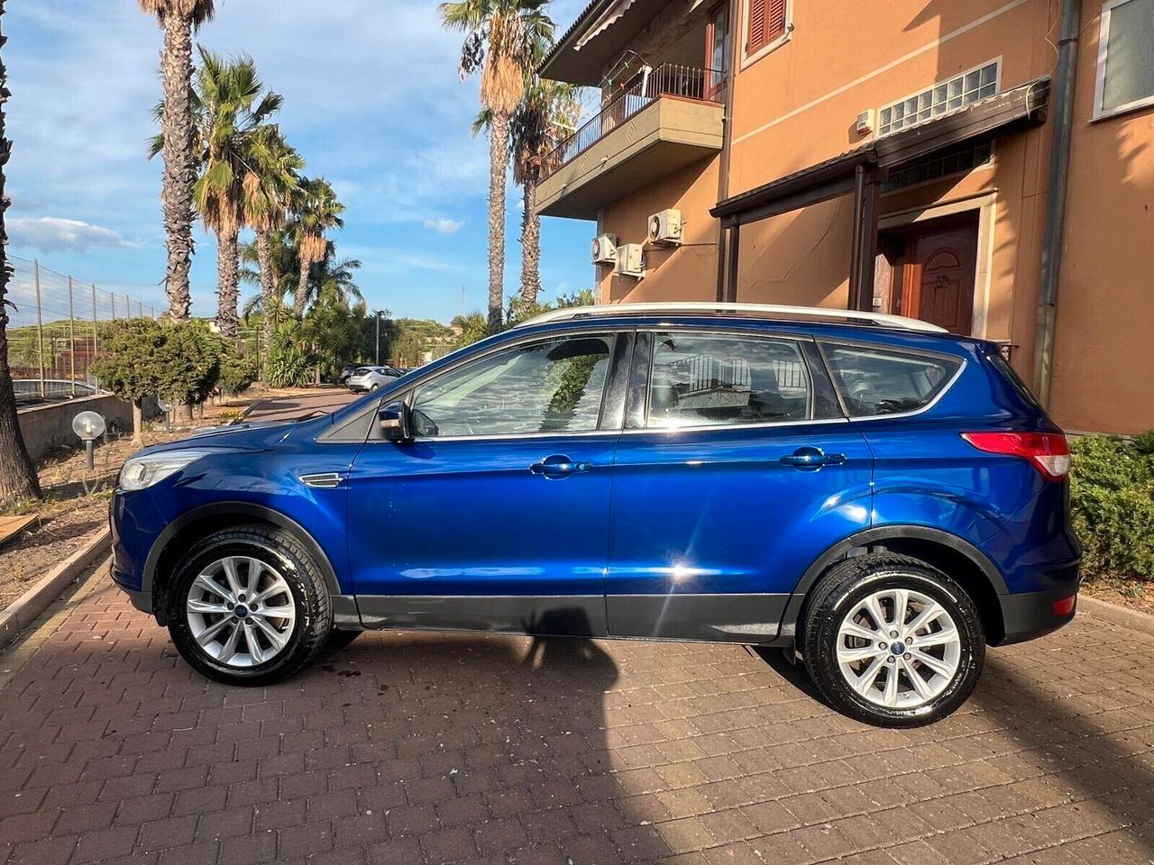 Ford Kuga 2.0 TDCI 150 CV S&S 4WD Titanium