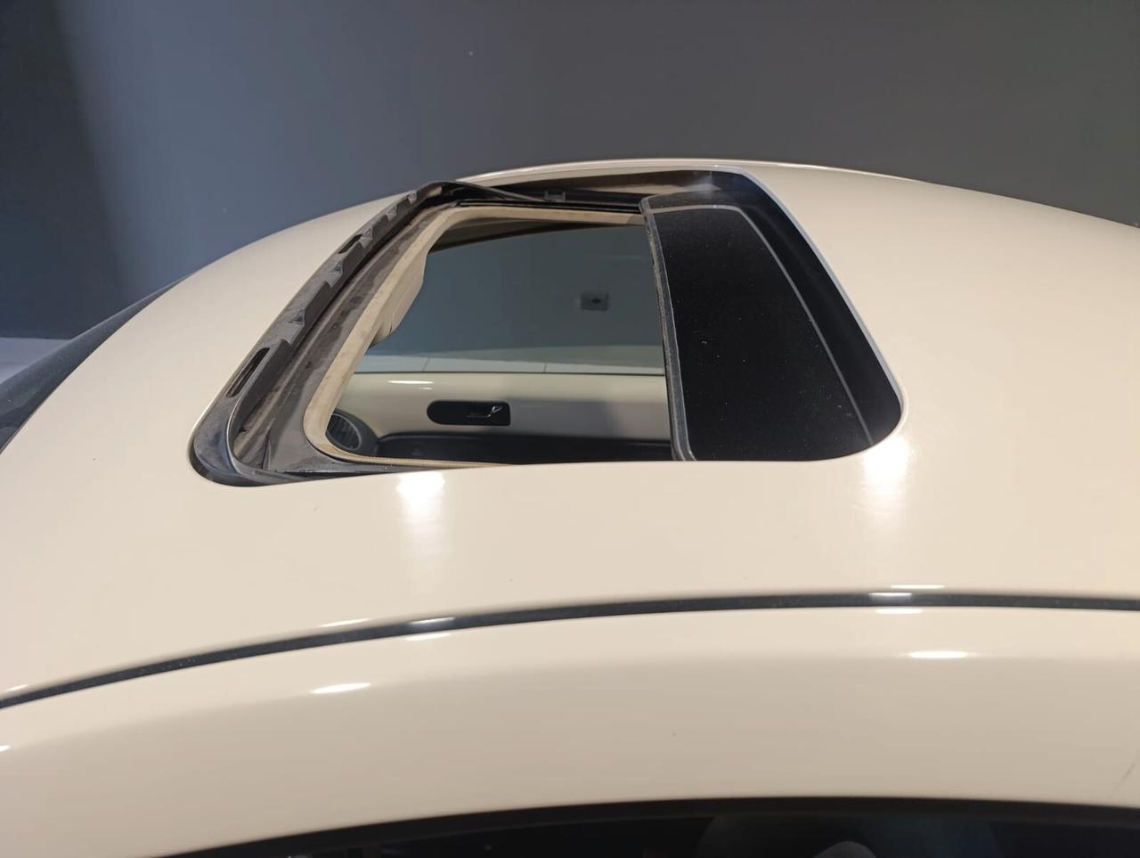 Volkswagen New Beetle del 2007 - benzina 140.000 km -