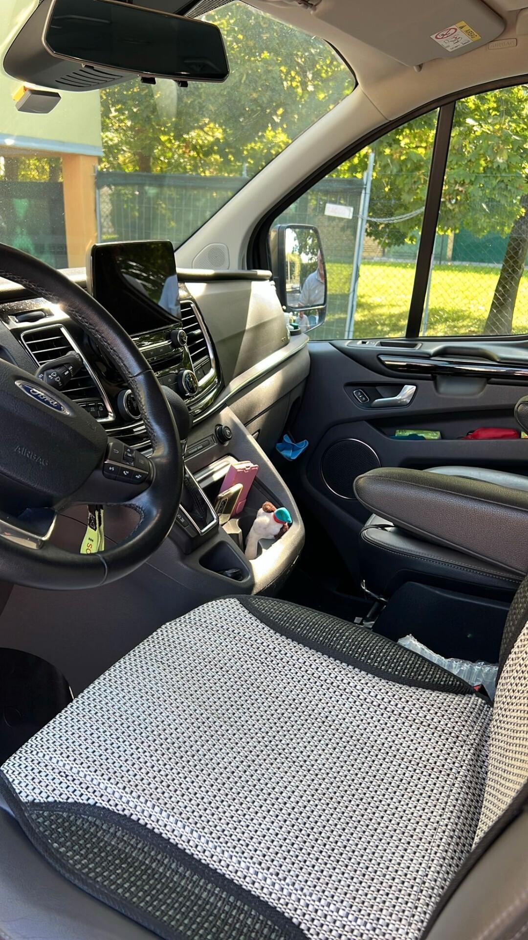 Ford Tourneo Custom 320 2.0 EcoBlue 185CV aut. PC c/sollev. Tit.