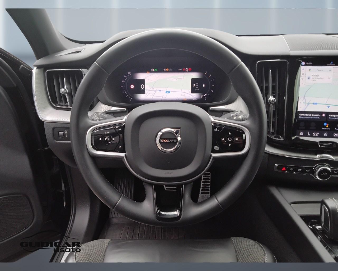 VOLVO XC60 II 2022 - XC60 2.0 b4 Plus Dark awd auto