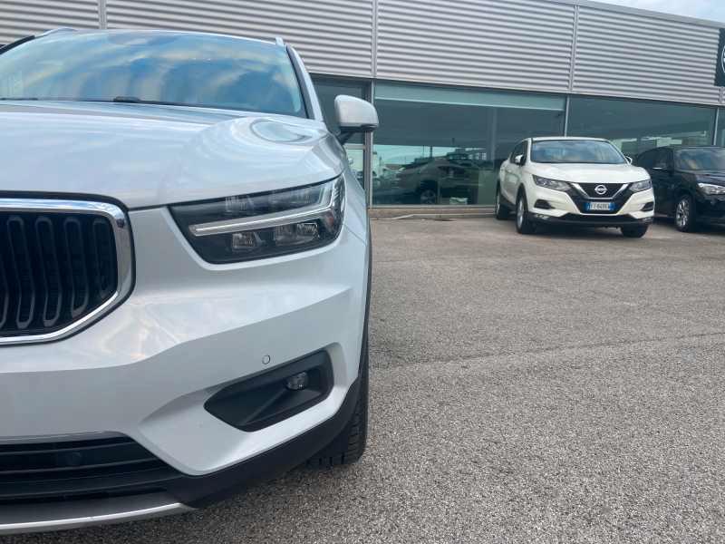 VOLVO XC40 1.5 t2 Momentum Pro AuTo