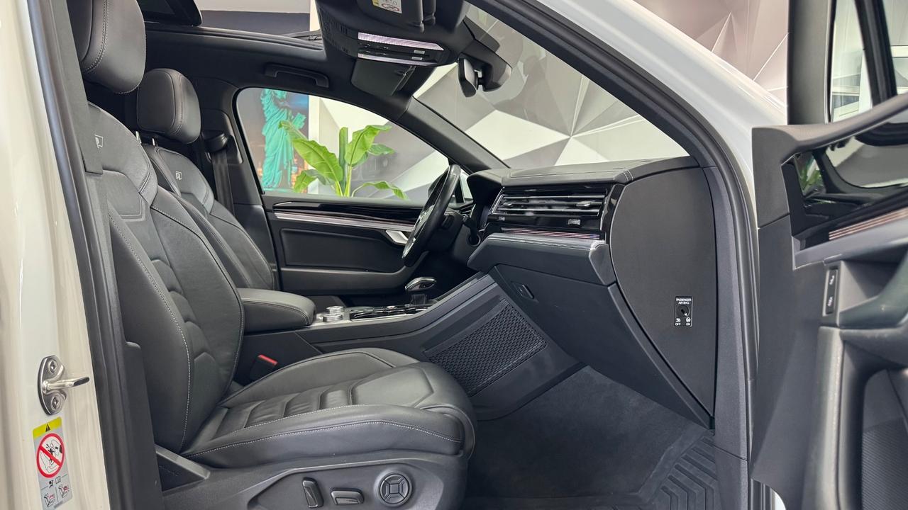 Volkswagen Touareg 3.0 V6 TDI SCR R-Line