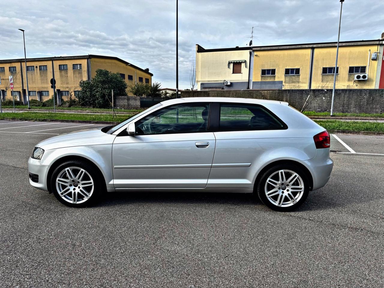 Audi A3 1.6 TDI 105 CV CR Attraction