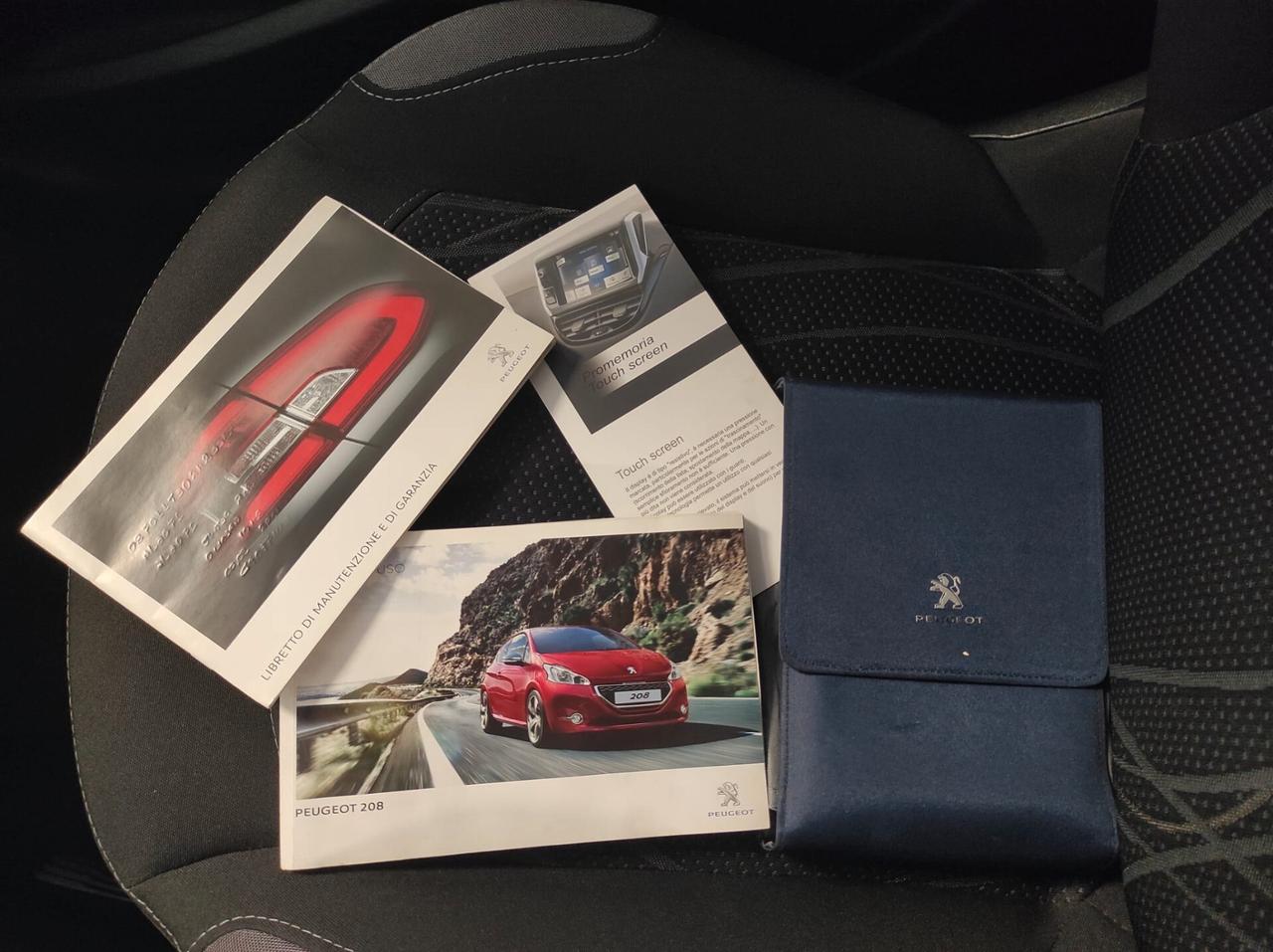 Peugeot 208 1.4 HDi 68 CV 5 porte Allure