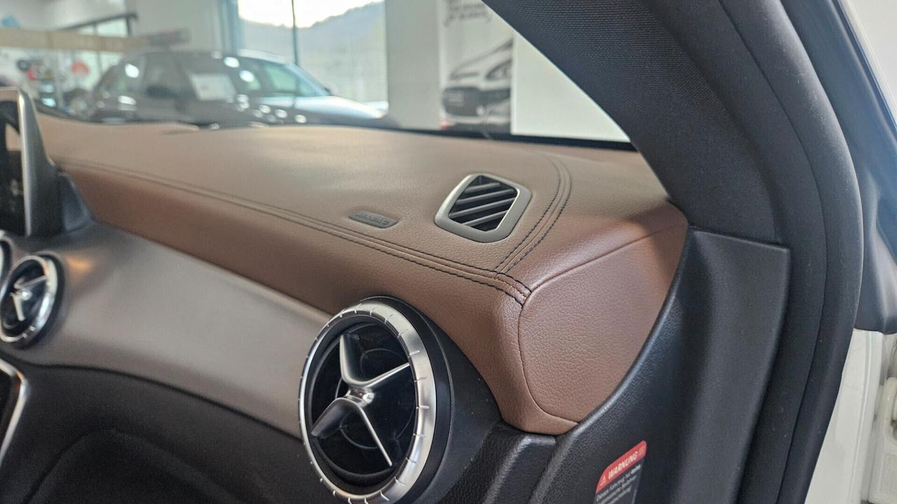 Mercedes-benz CLA 200d Premium Amg