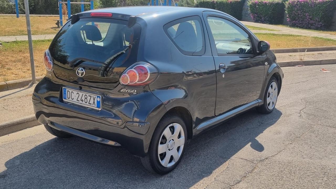 Toyota Aygo 1.0 12V VVT-i 3 porte Sol