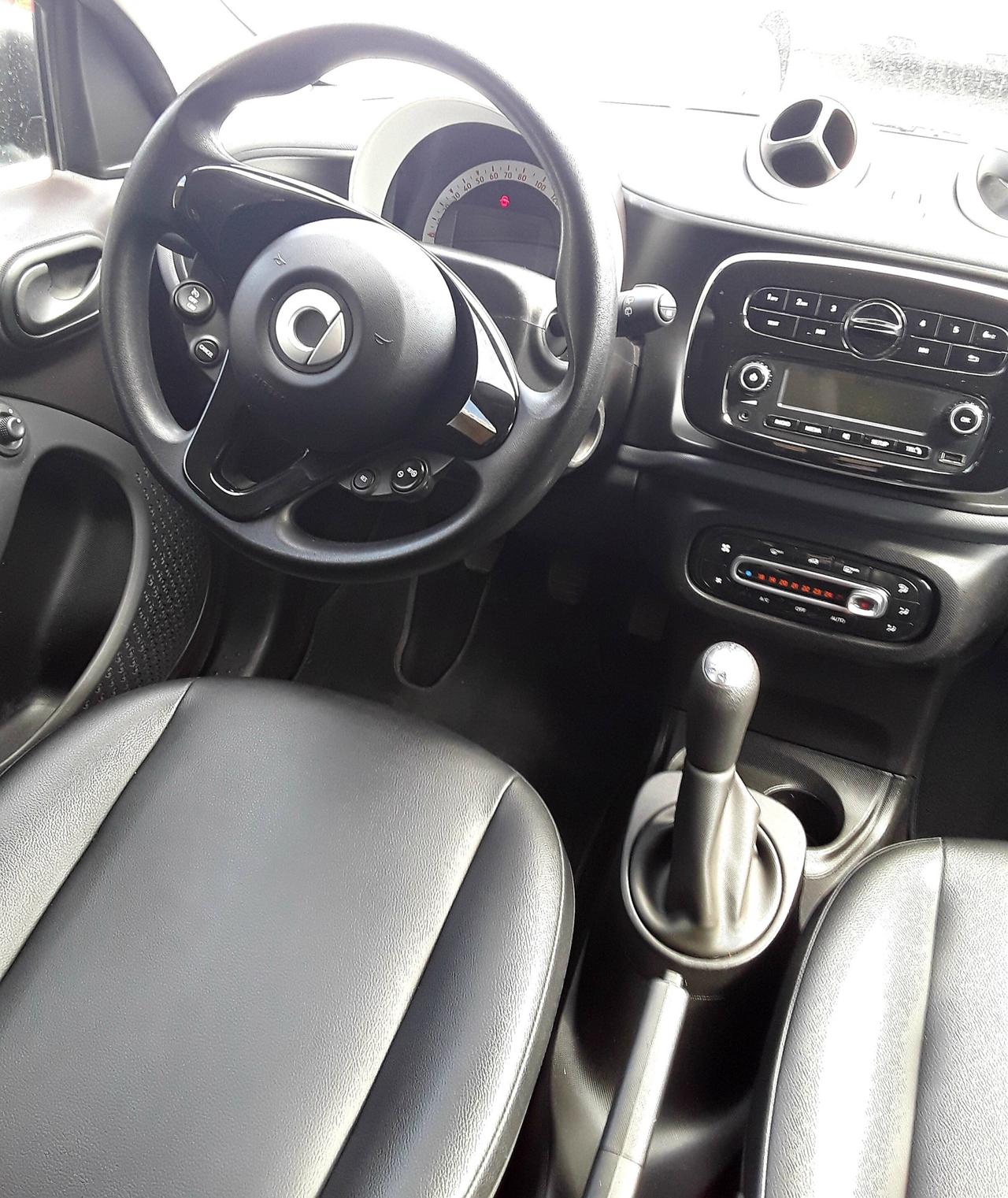 SMART FOUR FOUR 1.0