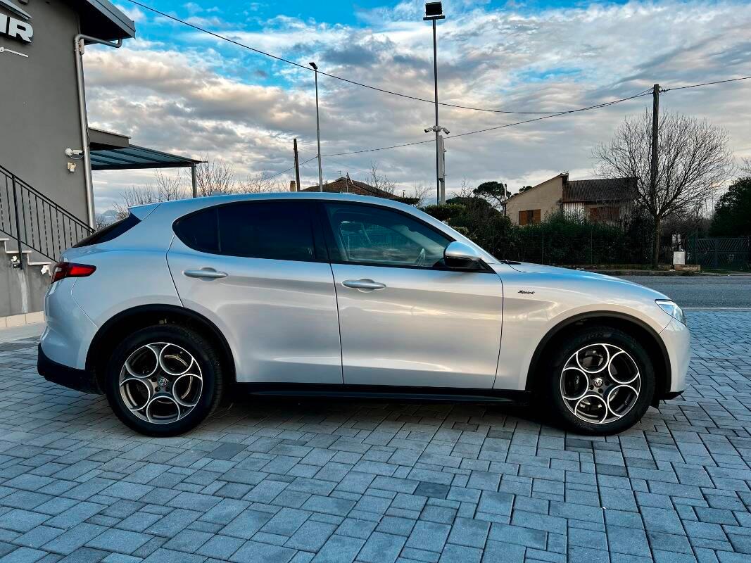 Alfa Romeo Stelvio 2.2 t Sprint Q4 190cv auto
