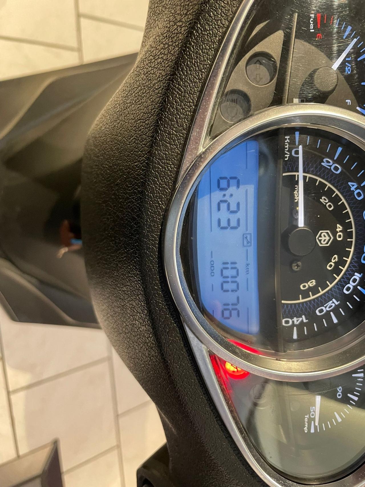 Piaggio Medley 125 S sport