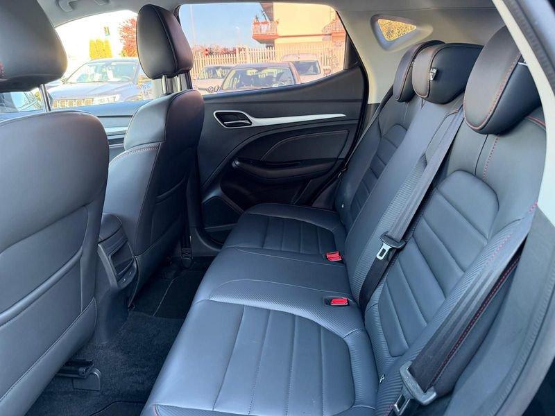 MG ZS 1.0T-GDI Luxury Auto, FULL LED, RETROCAMERA