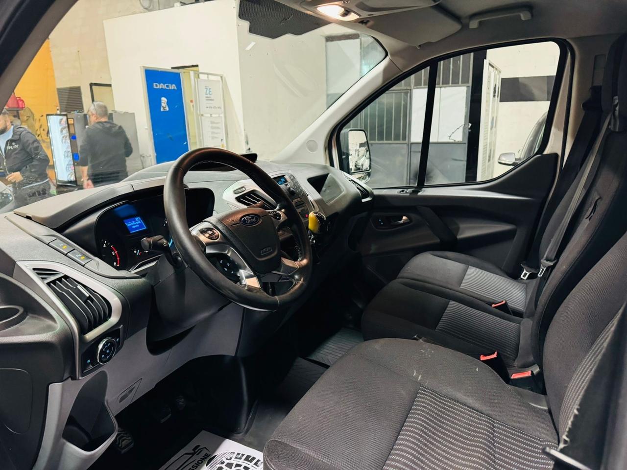 Ford Transit Custom 270 2.0 TDCi 130 PC Furgone Titanium